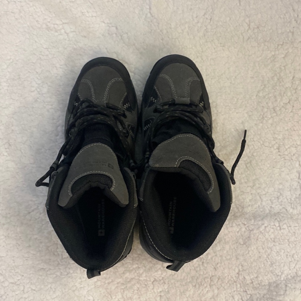 Womens hiking boots